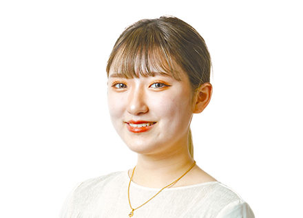 photo: 辻本果怜