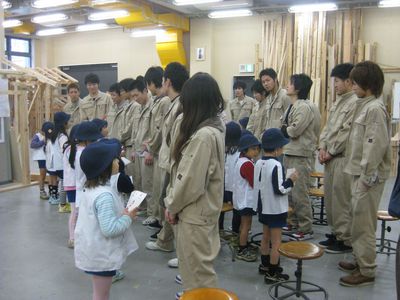 photo: 大工技能ものづくり学科2年生にお礼の手紙