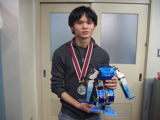 photo: 二足ロボット大会、準優勝