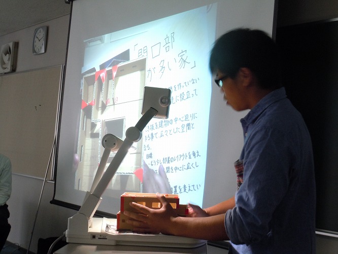 photo: 建築設備学科１年生が「すまいの設計」に挑みます。