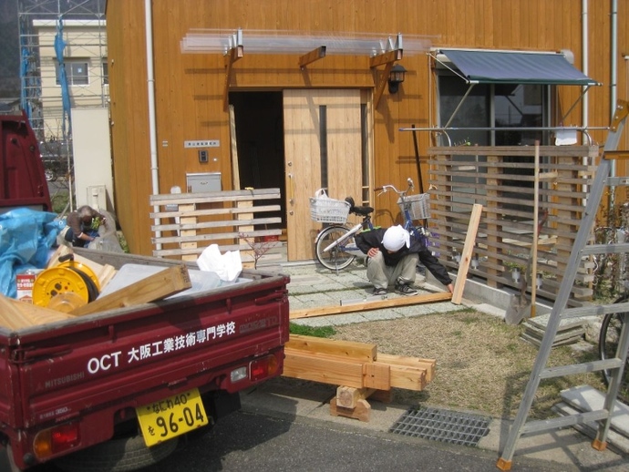 photo: 卒業制作「和風門」「手水舎」寄贈！