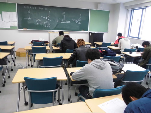 photo: 設備学科1年、配管実習1