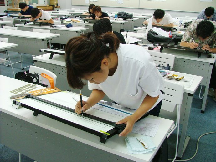17年度 二級建築士 総合合格率80 全国平均24 3 Oct 大阪工業技術専門学校