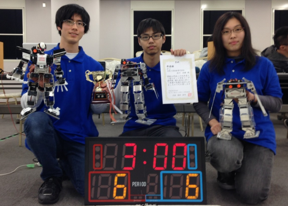 photo: 近畿学生二足ロボットリーグ in 大阪産業大ステージ　準優勝！