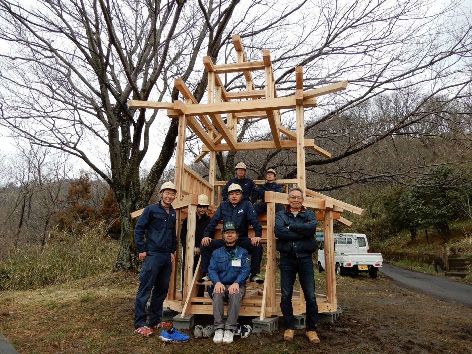 photo: 大工技能学科 卒業制作作品を寄贈しました