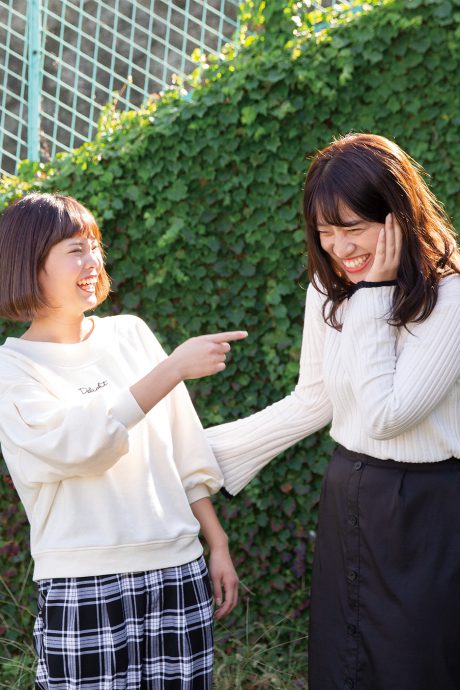 photo: 石井真綾（右）