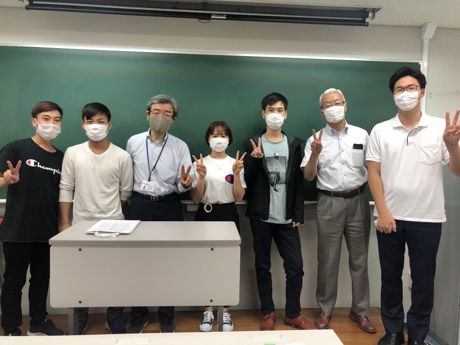 photo: 留学生へ生活困窮支援給付金が支給されました<br>大阪工業技術専門学校 校友会