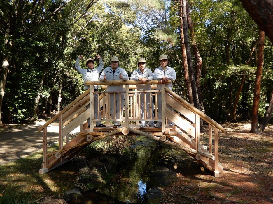photo: 大阪府吹田市の万博記念公園へ「ダ・ヴィンチの橋」　試行設置